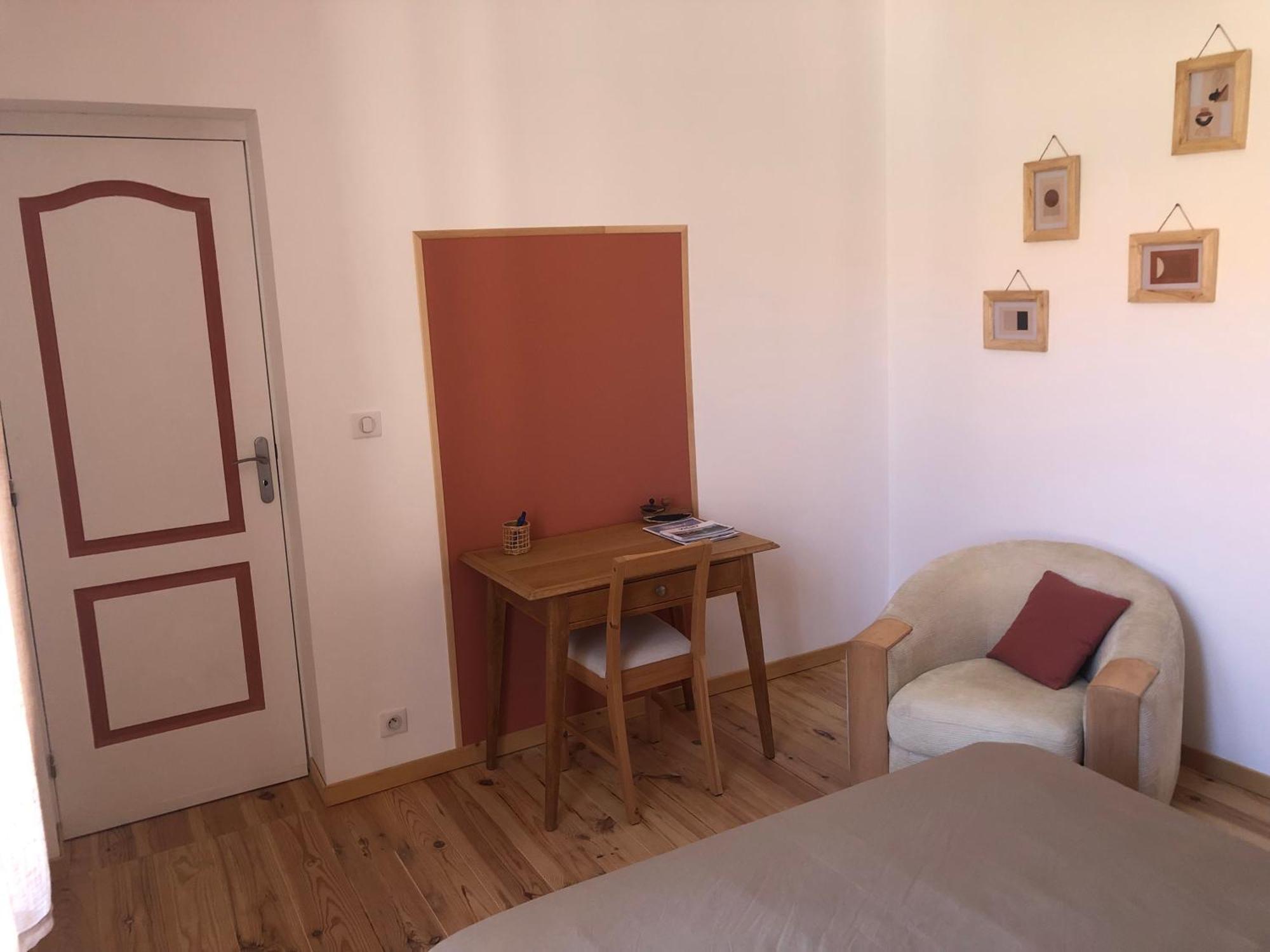 Holiday home Charmante Petite Maison Proximite Centre
